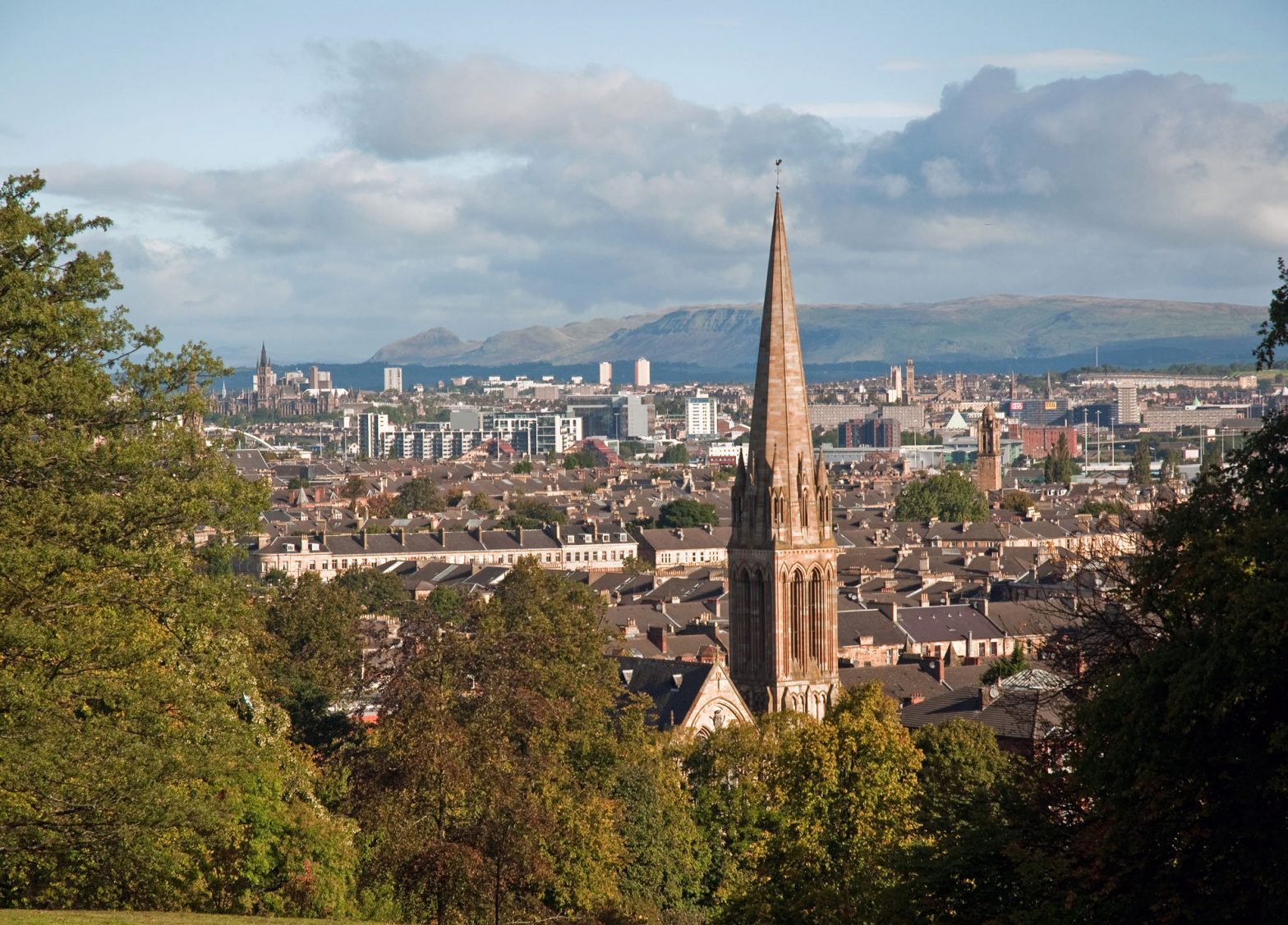 Our Guide To Renting and Buying in Glasgow's Southside Cairn Estate